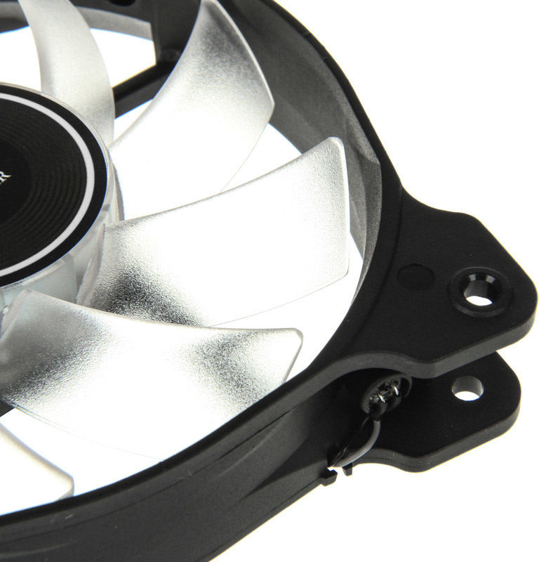 Preview: Lüfter CORSAIR 120*120*25 AF120-LED White,Dual Pack retail