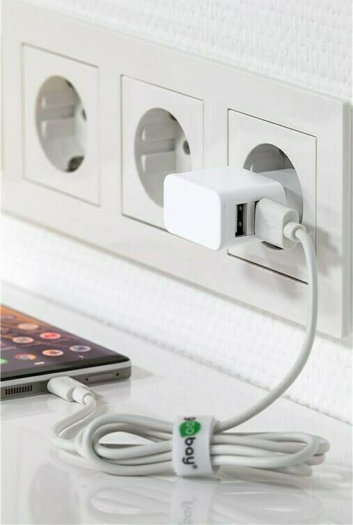 Preview: Dual USB-Ladegerät 2,4 A; Dual USB-Ladegerät 2,4 A, Weiß - mit 2x USB-Buchse, flache Bauform